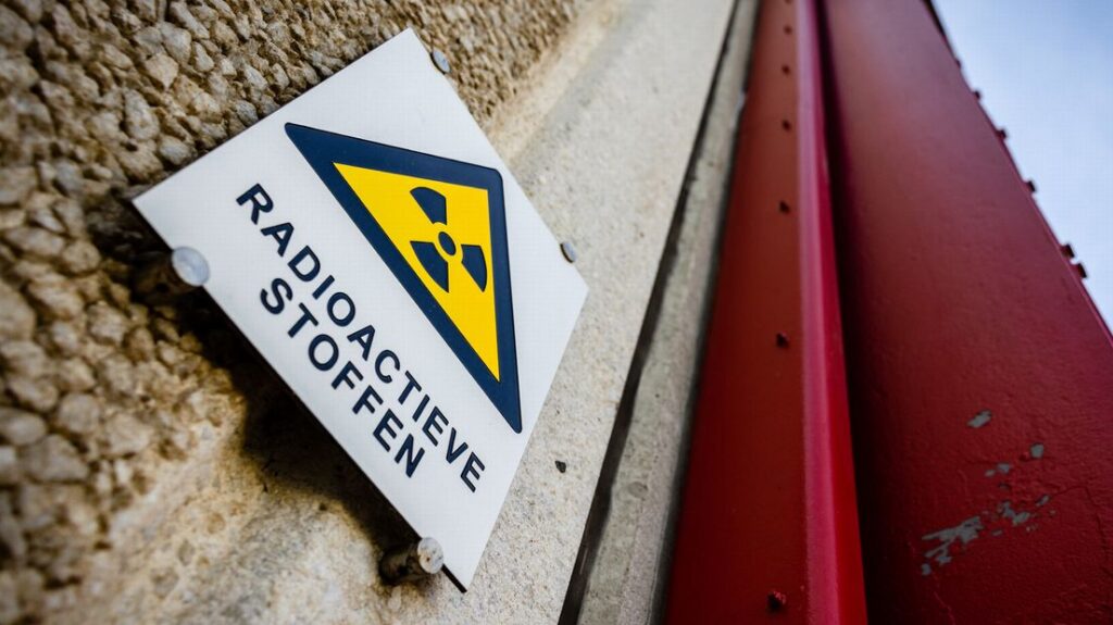 RTV Drenthe protest in Den Haag tegen Kernafval in Drentse bodem